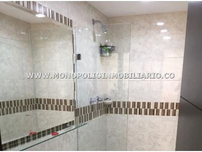 Casa de 3 alcobas en venta en Estadio, Medellín, 180 m² · foto 3 de 5