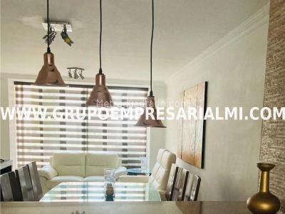 Apartamento de 3 alcobas en arriendo en Laureles, Medellín, 100 m² · foto 5 de 13