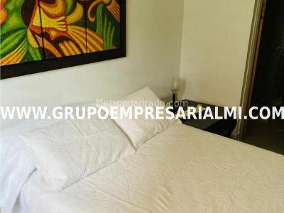 Apartamento de 3 alcobas en arriendo en Laureles, Medellín, 100 m² · foto 10 de 13