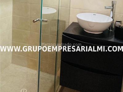 Apartamento de 3 alcobas en arriendo en Laureles, Medellín, 100 m² · foto 12 de 13