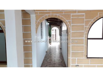 Casa de 5 alcobas en venta en Robledo, Medellín, 159 m² · foto 5 de 6