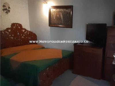 Casa de 5 alcobas en venta en Belen, Medellín, 218 m² · foto 8 de 8