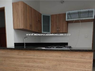 Apartamento en venta en Laureles, Medellín · foto 3 de 17