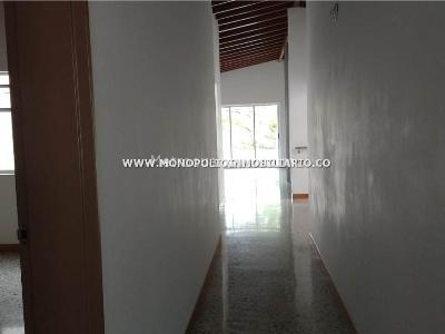 Apartamento en venta en Laureles, Medellín · foto 8 de 17
