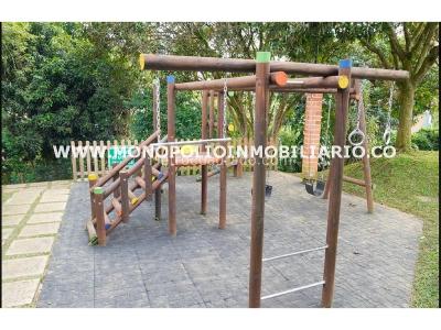 Apartamento de 4 alcobas en arriendo en El Tesoro, Medellín, 200 m² · foto 13 de 13