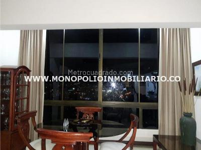 Apartamento de 3 alcobas en arriendo en Las Lomas, Medellín, 240 m² · foto 11 de 13