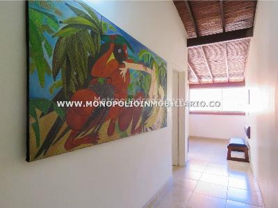 Casa de 4 alcobas en venta en Villa Hermosa, Medellín, 181 m² · foto 4 de 20