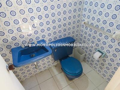 Casa de 4 alcobas en venta en Villa Hermosa, Medellín, 181 m² · foto 17 de 20