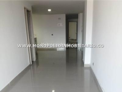 Apartamento de 5 alcobas en venta en Zona Centro, Envigado, 175 m² · foto 2 de 10