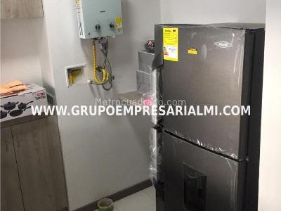 Apartaestudio en arriendo en El Poblado, Medellín, 40 m² · foto 4 de 9