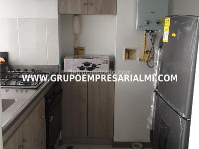 Apartaestudio en arriendo en El Poblado, Medellín, 40 m² · foto 6 de 9