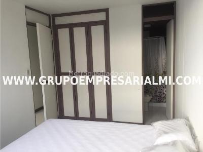 Apartaestudio en arriendo en El Poblado, Medellín, 40 m² · foto 7 de 9