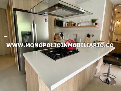 Apartamento de 3 alcobas en arriendo en El Poblado, Medellín, 90 m² · foto 2 de 13