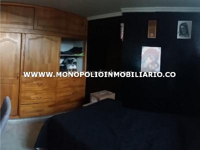 Casa de 4 alcobas en venta en Pedregal, Medellín, 128 m² · foto 5 de 6