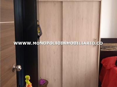 Apartamento de 3 alcobas en venta en Cabañas, Bello, 124 m² · foto 8 de 16