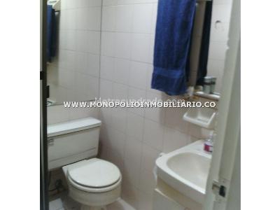 Apartamento de 2 alcobas en venta en Laureles, Medellín, 90 m² · foto 9 de 10