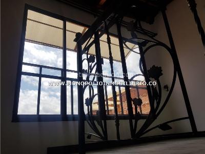 Casa de 4 alcobas en venta en Bucaros, Bello, 161 m² · foto 5 de 6