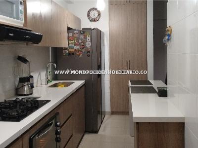Apartamento de 3 alcobas en venta en Niquia, Bello, 79 m² · foto 3 de 13