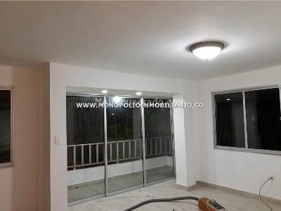 Apartamento en venta en El Carmelo, Itagüí · foto 2 de 7