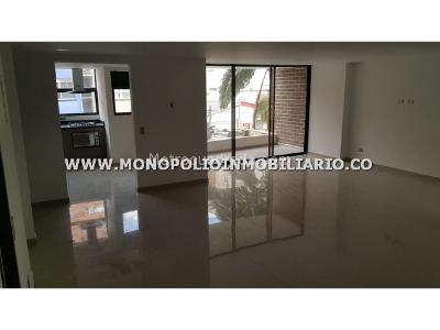 Apartamento de 3 alcobas en venta en Laureles, Medellín, 105 m² · foto 2 de 9