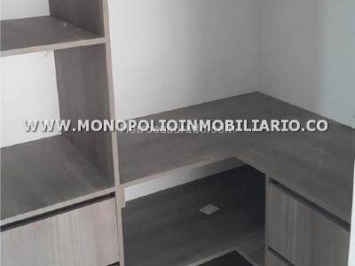 Apartamento de 3 alcobas en venta en Laureles, Medellín, 108 m² · foto 8 de 9