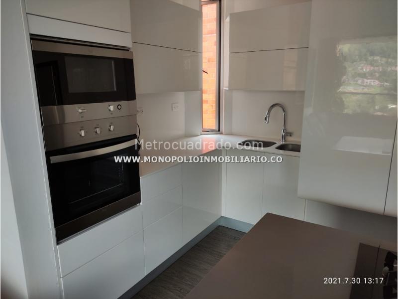2BR Apartment in El Esmeraldal (87 m²) - 2