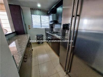 Apartamento de 3 alcobas en arriendo en El Poblado, Medellín, 90 m² · foto 5 de 11