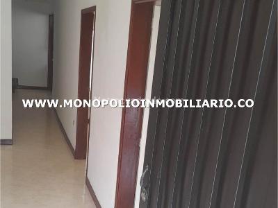 Casa en venta en Calatrava, Itagüí · foto 5 de 11