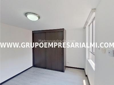 Apartamento en venta en San German, Medellín · foto 8 de 19