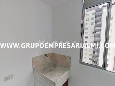 Apartamento de 3 alcobas en venta en Cabañas, Bello, 66 m² · foto 10 de 17