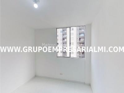 Apartamento de 3 alcobas en venta en Cabañas, Bello, 66 m² · foto 6 de 17