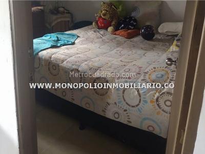 Casa de 2 alcobas en venta en Santa Elena, Medellín, 600 m² · foto 3 de 6
