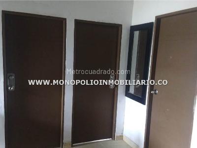 Casa de 2 alcobas en venta en Santa Elena, Medellín, 600 m² · foto 5 de 6