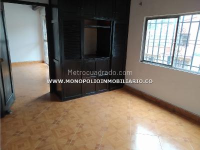 Casa de 5 alcobas en venta en San Javier, Medellín, 147 m² · foto 6 de 10