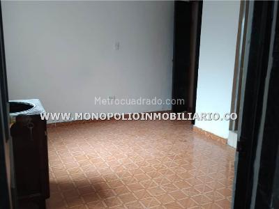 Casa de 5 alcobas en venta en San Javier, Medellín, 147 m² · foto 7 de 10
