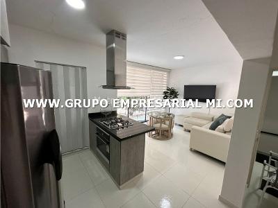 Apartamento de 3 alcobas en arriendo en Laureles, Medellín, 80 m² · foto 3 de 14