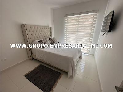 Apartamento de 3 alcobas en arriendo en Laureles, Medellín, 80 m² · foto 8 de 14