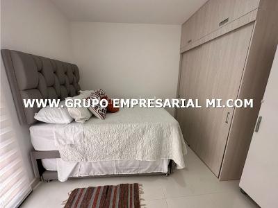 Apartamento de 3 alcobas en arriendo en Laureles, Medellín, 80 m² · foto 9 de 14