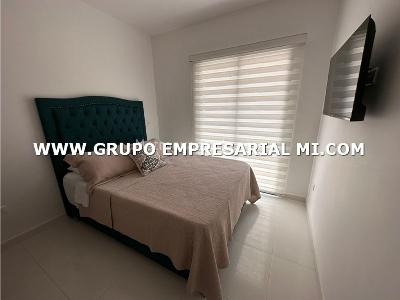 Apartamento de 3 alcobas en arriendo en Laureles, Medellín, 80 m² · foto 10 de 14