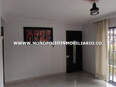 Casa de 4 alcobas en venta en Castilla, Medellín, 125 m² · foto 4 de 11