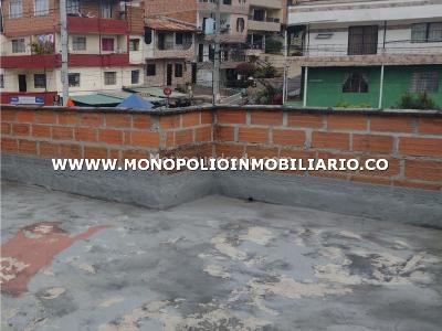 Casa de 4 alcobas en venta en Castilla, Medellín, 125 m² · foto 11 de 11