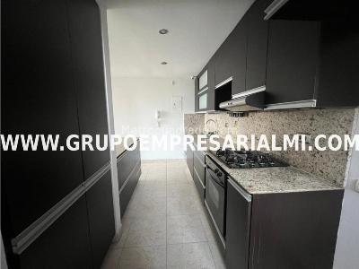 Apartamento de 2 alcobas en venta en El Poblado, Medellín, 116 m² · foto 7 de 20