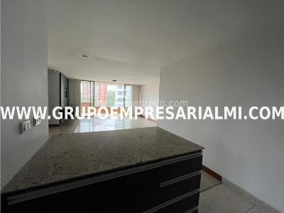 Apartamento de 2 alcobas en venta en El Poblado, Medellín, 116 m² · foto 8 de 20