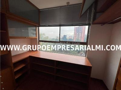 Apartamento de 2 alcobas en venta en El Poblado, Medellín, 116 m² · foto 16 de 20