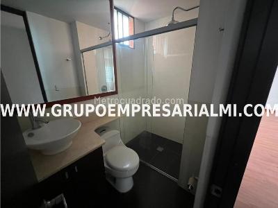 Apartamento de 2 alcobas en venta en El Poblado, Medellín, 116 m² · foto 18 de 20