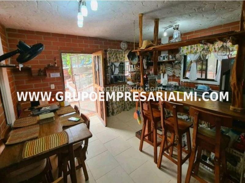 3BR Finca in Llano De Bolivar (1600 m²) - 2