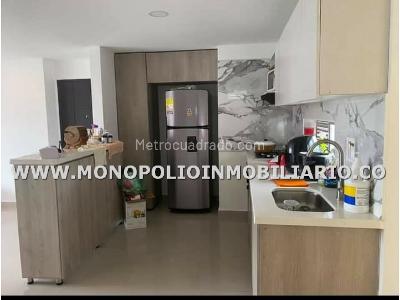 Apartamento de 4 alcobas en venta en Belen, Medellín, 110 m² · foto 2 de 6