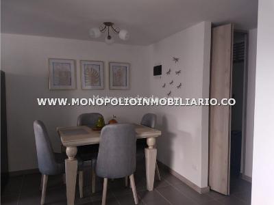 Apartamento de 3 alcobas en arriendo en Belen, Medellín, 67 m² · foto 3 de 10