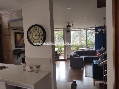 Casa de 3 alcobas en venta en El Poblado, Medellín, 62 m² · foto 3 de 20