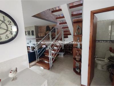 Casa de 3 alcobas en venta en El Poblado, Medellín, 62 m² · foto 9 de 20
